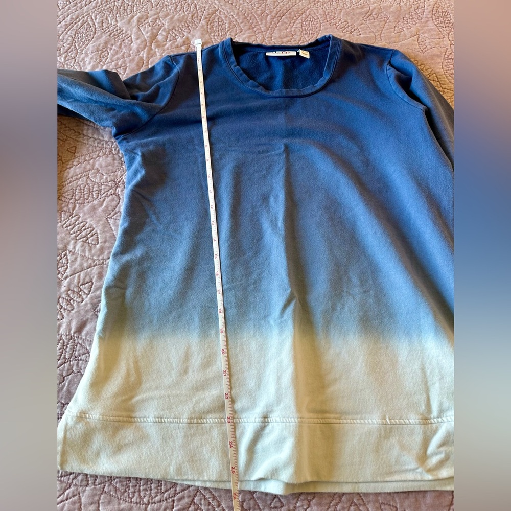 D&Co. Blue and White Ombre Women's Top - XS - Picture 6 of 7
